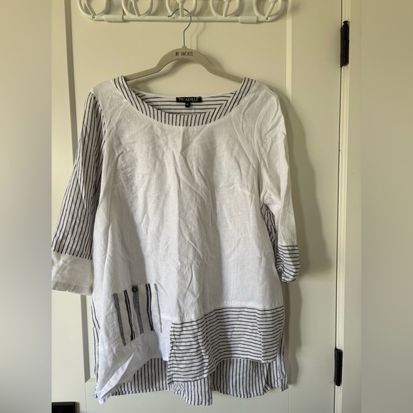 Piccadilly White and Navy Striped Tunic Top - Picture 1 of 3